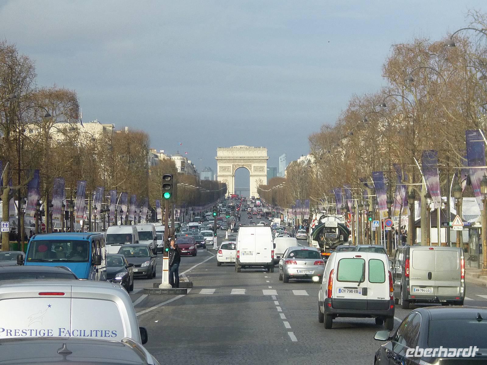 Oh Champs-Élyssée, oh Champs-Élyssée, ... Stadtrundfahrt durch Paris