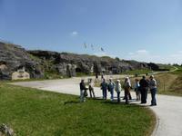 Douaumont - Führung vor Eingang der Festung