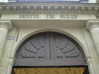 Hotel de Sully