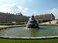  Pyramide Blick Schloss 