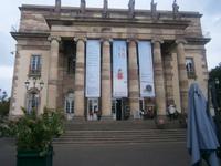 Die Front des Theaters von Straßburg
