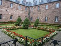 Blick vom Kreuzgang des Klosters