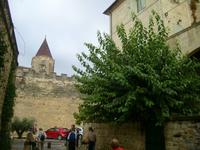 wir stoßen auf einen privaten Palast