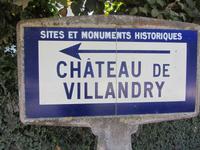 Wegweiser zum Schloss