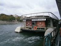 Mit diesem Schiff erfolgte die Bootsfahrt unserer Gruppe auf der Seine