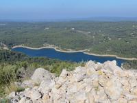 Blick auf den Lac Bimont von den Montage St. Victoire