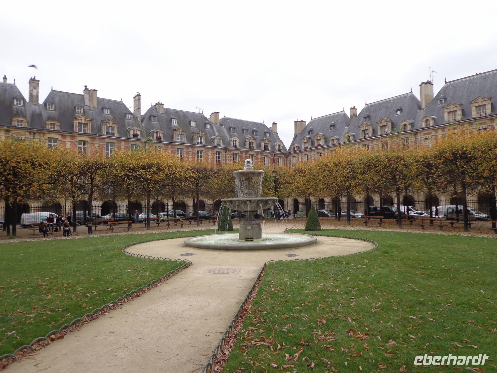 Immobilien für König und Minister mit Parkanlage in der Mitte