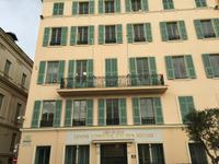 072Verwaltungsbau an der Place Gautier