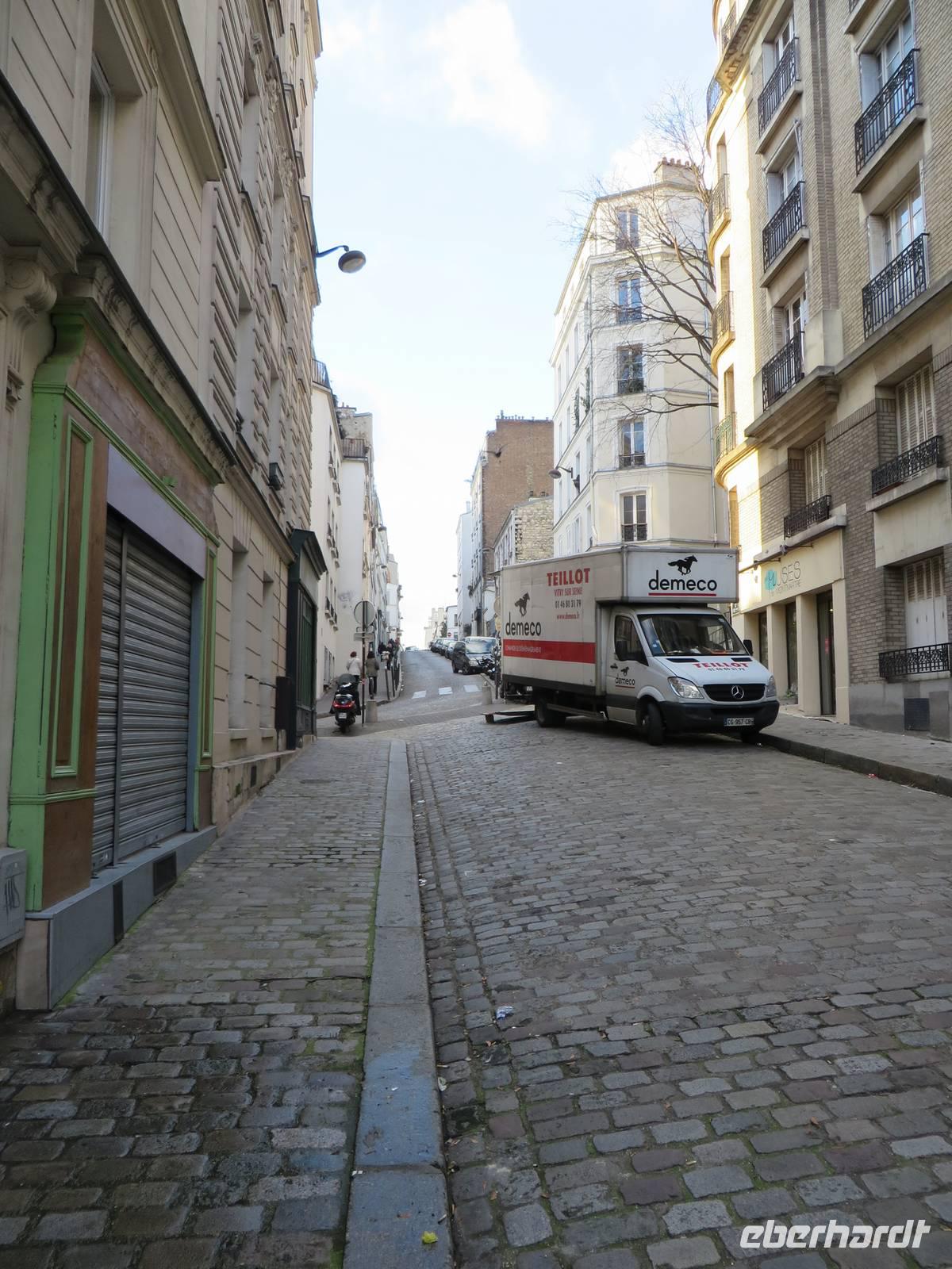 Gasse - Anreise nach Montreuil