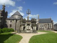 Guimiliau - umfriedeter Pfarrbezirk