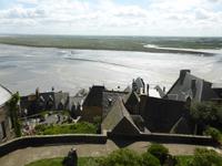 Le Mont St. Michel - Blick über die Dächer des Dorfes
