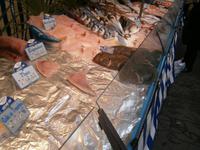 Fisch und Meeresfrüchte in großer Auswahl