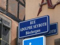 Auch hier wieder Angaben in zwei Sprachen