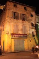 Arles am Abend