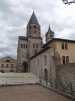 Cluny - in den Resten der gewaltigen Abteikirche