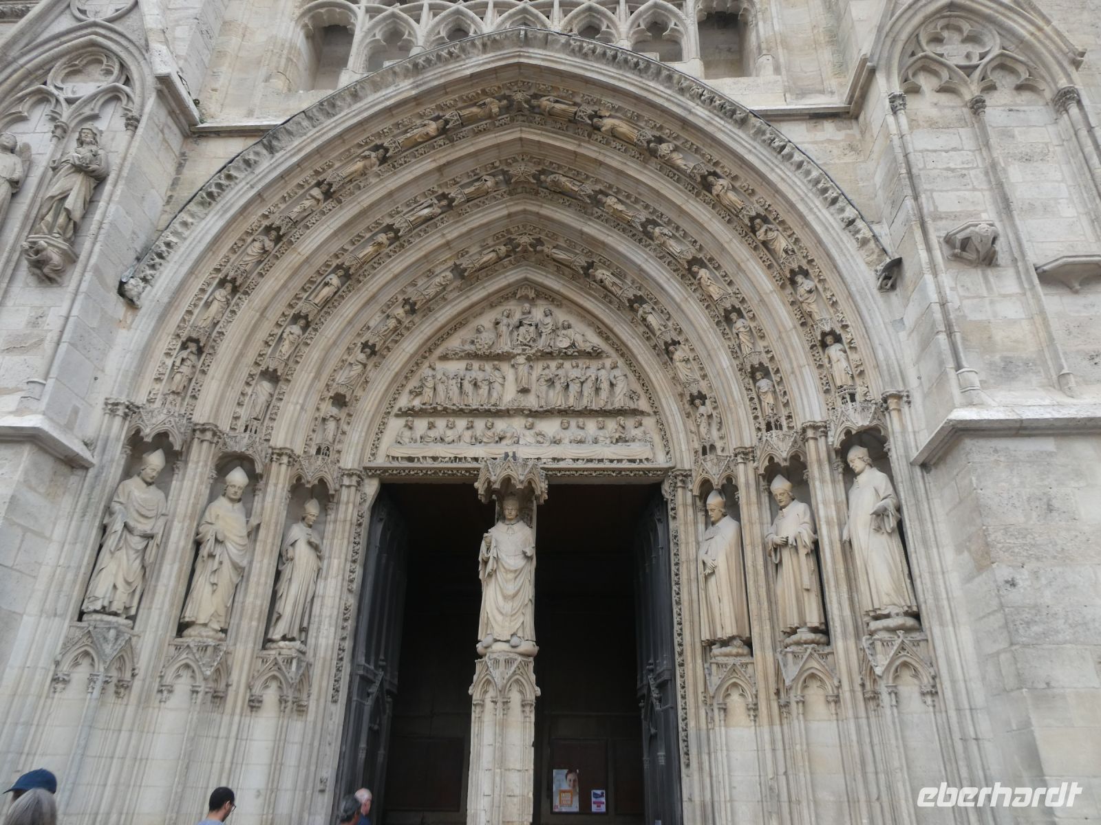 Eingang der Kathedrale St.André