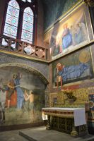 Farbenpracht in der Kathedrale von Bayonne