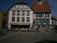 Gasthaus mit Terrasse beliebter Treff der Franzosen