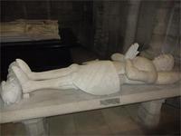 Gotische Liegefigur