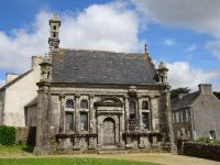 Guimilliau Frankreich Beinhaus