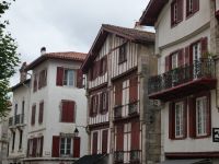 Häuser am Ufer in St.Jean-de-Luz