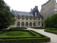 Hôtel de Sully