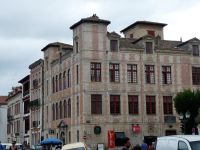 Hier wohnte Ludwig der XIV. vor seiner Hochzeit