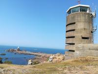 Jersey, Corbière Lighthouse und Hochbunker des Atlantikwalles
