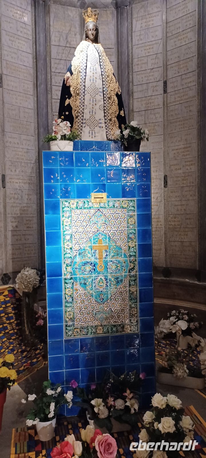 Krypta-Mosaikstehle
