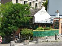 Le Lapin Agile ist ein kleines traditionsreiches Pariser Kabarett in der rue des Saules (Nr. 22)