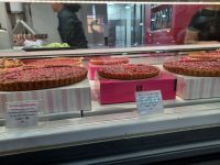 Lyon - Markthalle -Obsttorten pur