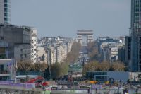Paris - Hochhausviertel La Defense - Historische Achse bis zum Arc de Triomphe und Louvre