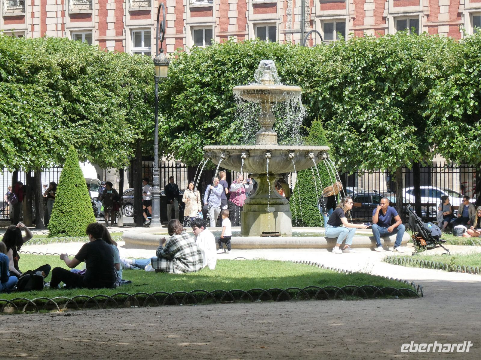 Pause am Brunnen