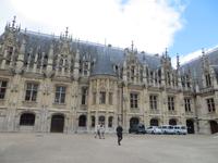 Roen, Justizpalast