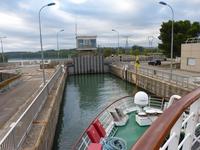 Schleusung auf der Rhône