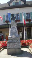 Statue in Yvoire