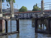 Strasbourg - Bootsfahrt auf der Ill, Schleusenfahrt