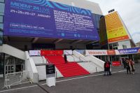 Tag 2 24.01.2024 Festivalgebäude Cannes, der rote Teppich