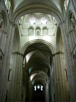 Tag 7 - 2 - Caen mit Abbaye des Hommes (6)