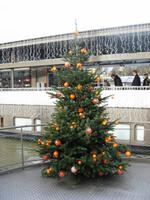 Weihnachtsschmuck an der Seine