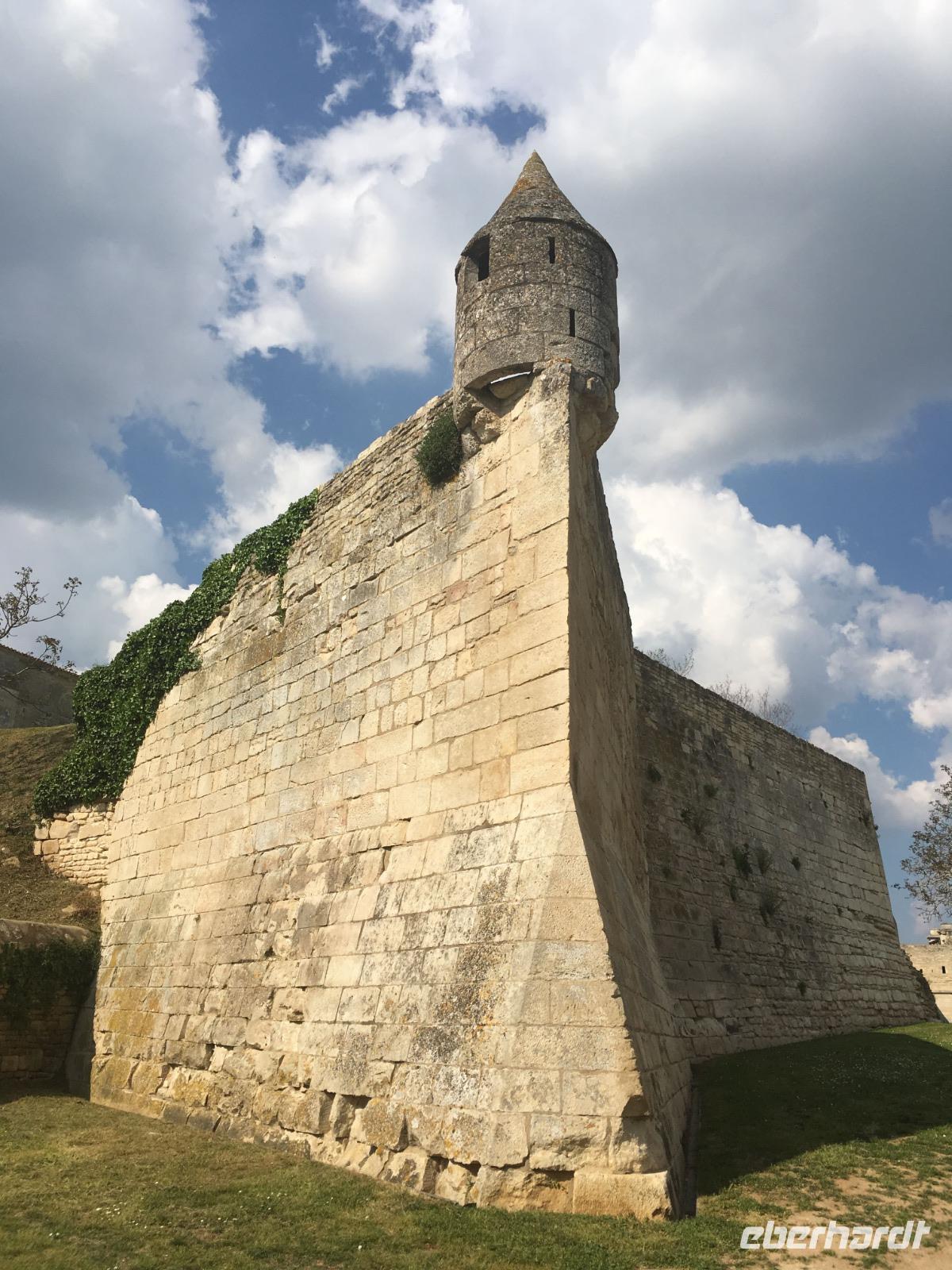 Wellenbrecher mit 