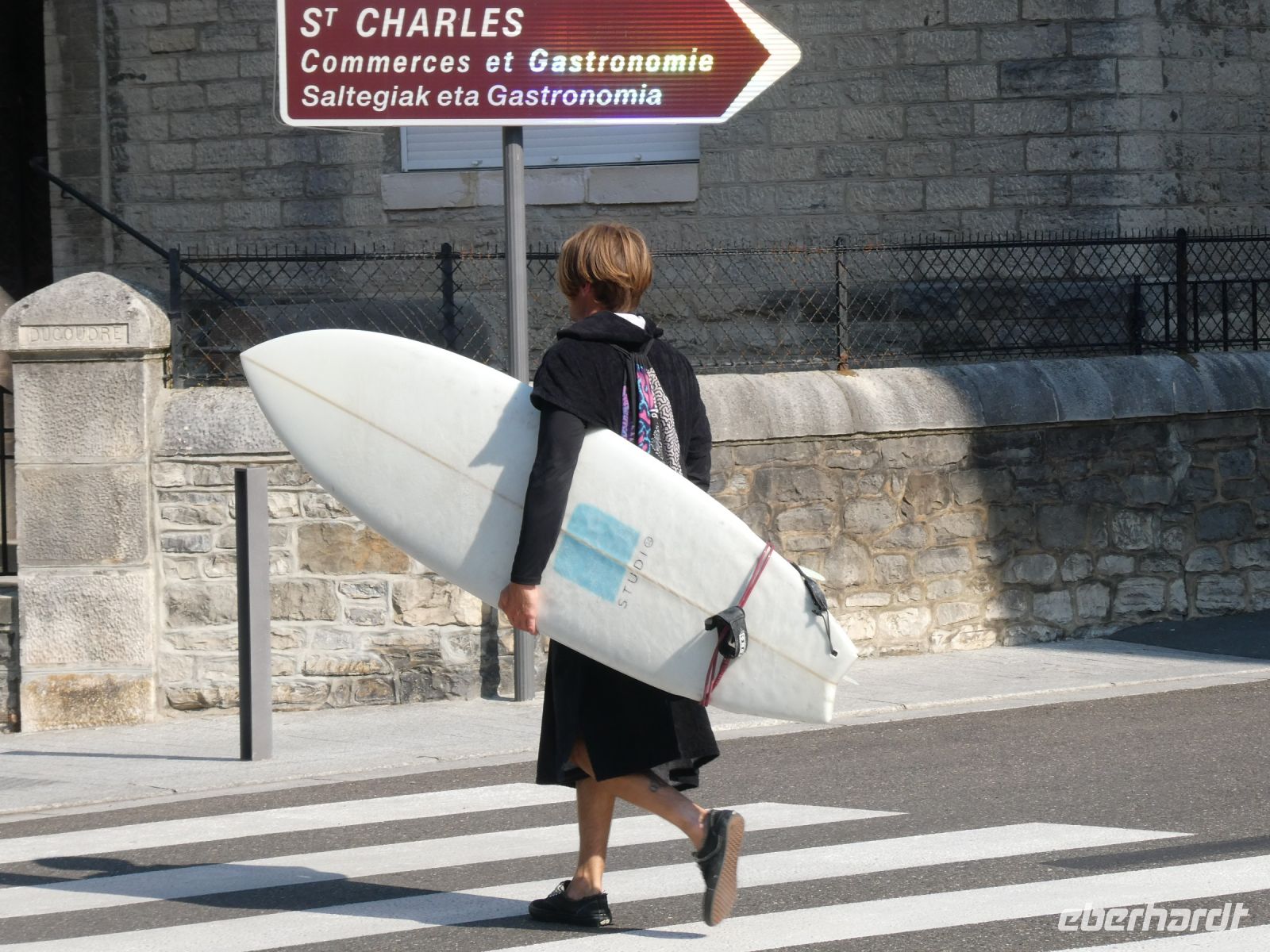 auf dem Weg zur Arbeit in Biarritz