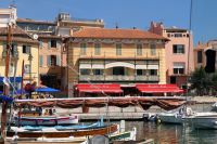 im Örtchen Cassis