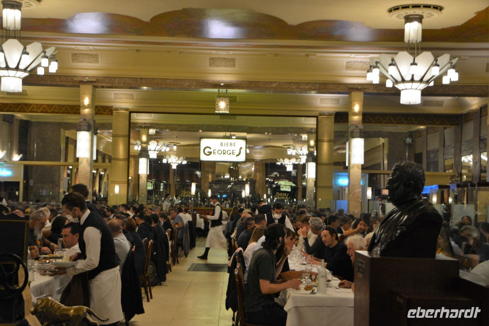 in der Brasserie Georges