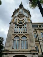 Astronomische Uhr am Turm des Hauses Ecke Gamsakhurdia-Straße, Europa-Platz, Batumi