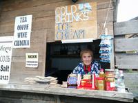 Verkaufskiosk von der Nadja, Swanetisches Salz, Mestia