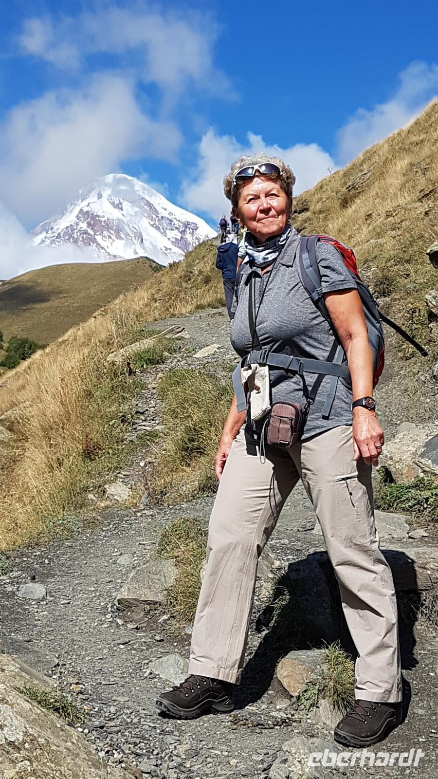 Georgien, Stepanzminda, Wanderung zur Gergetikirche