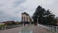 Georgien, Kutaisi, Weiße Brücke und Best Western Hotel