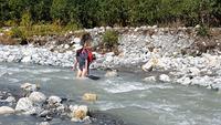 Georgien, Wanderung Adishi - Khalde, Flussquerung