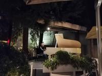 Tbilisi, Klavierspieler in einem Café